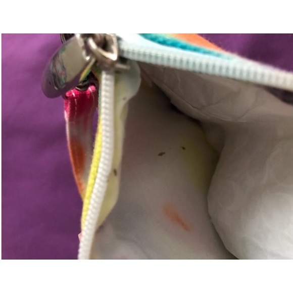 Tie Dye Peace Sign Wristlet - Picture 7 of 8